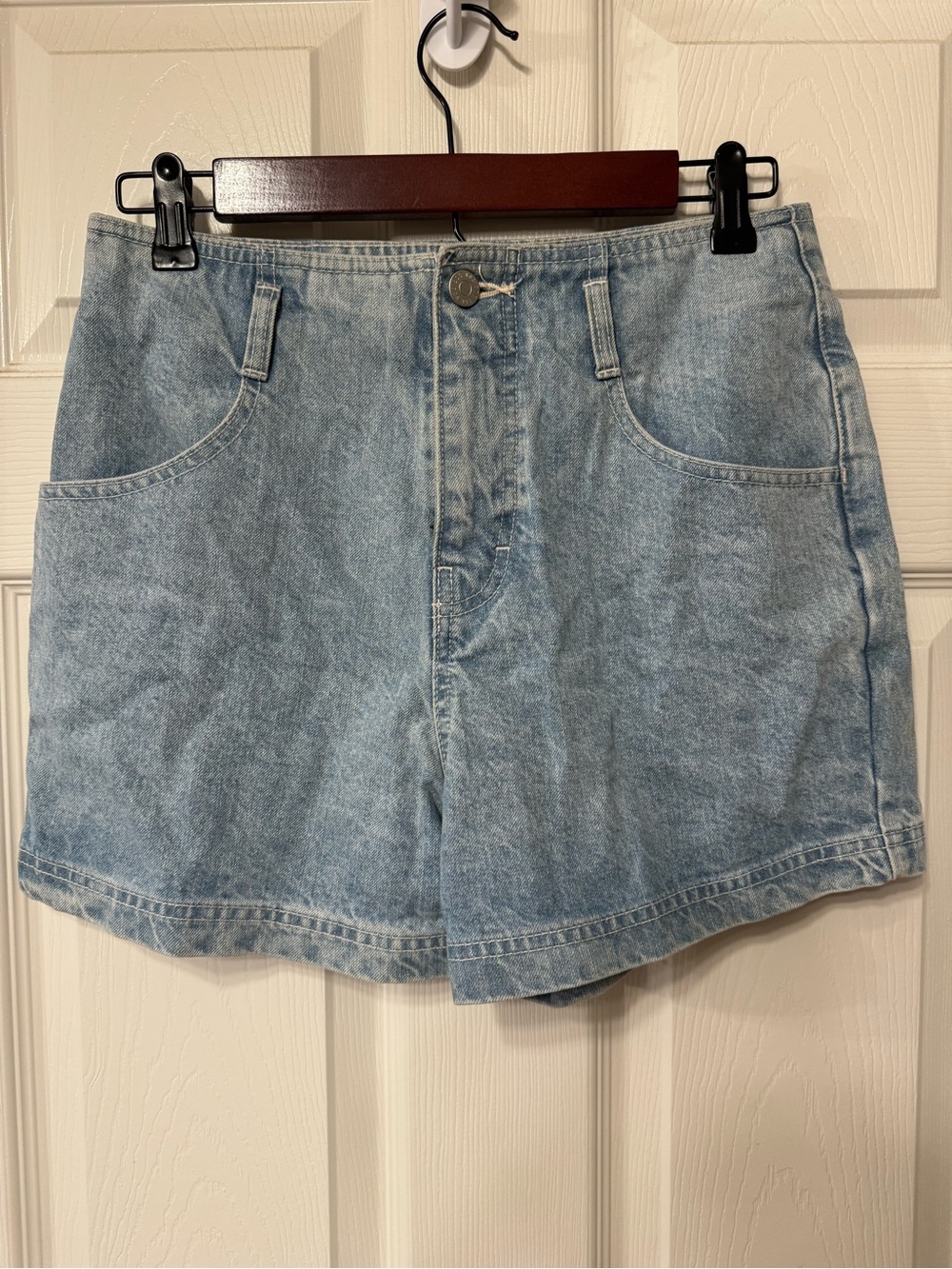 BDG Light Blue Vintage Wash Denim Shorts